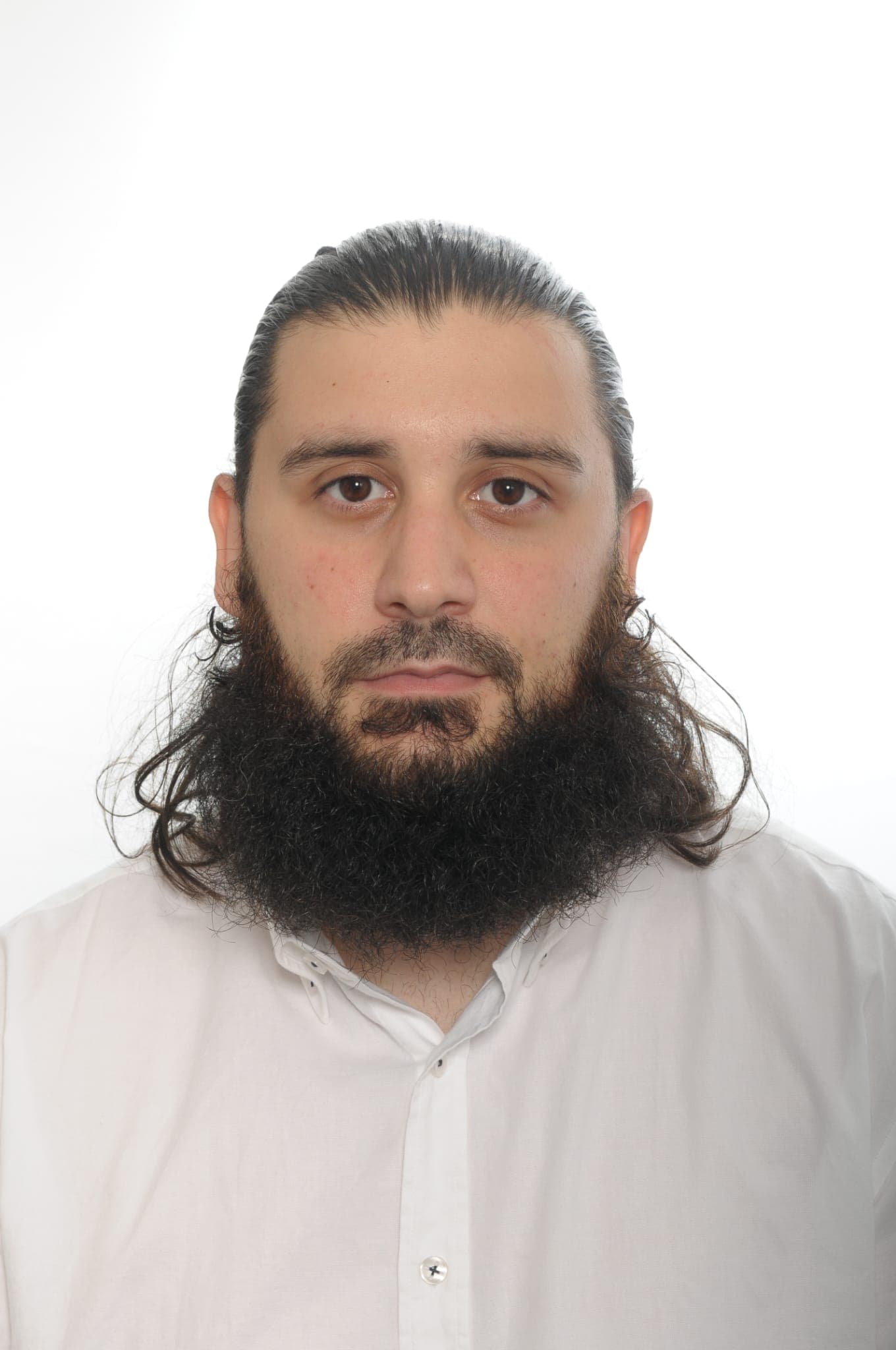 Talha Mulalić reviewing a custom itinerary in Sarajevo